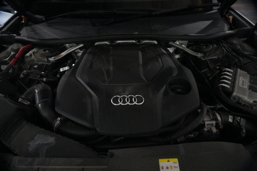 2021 Audi A6 55 TFSI S line Sedan Image 38