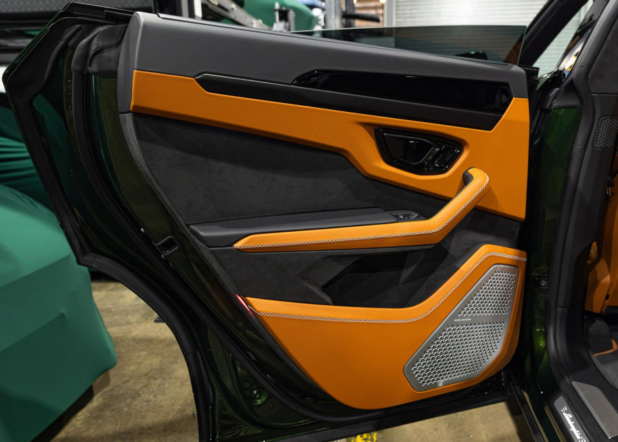 2025 Lamborghini Urus 636 SE SUV Image 27