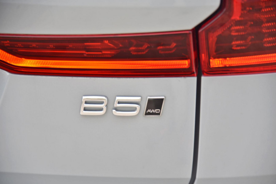 2025 MY26 Volvo XC60 UZ Ultra B5 Dark SUV Image 18