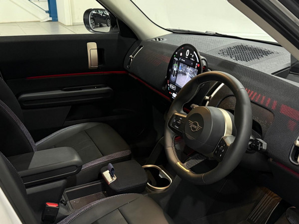 2025 MINI Countryman U25 C Core SUV image 13