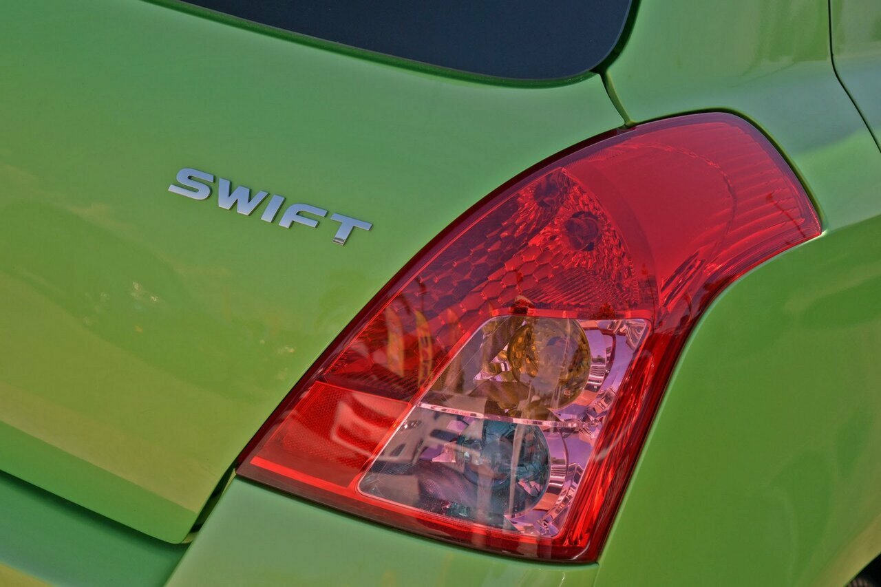 2010 Suzuki Swift RS415 Hatch Image 6