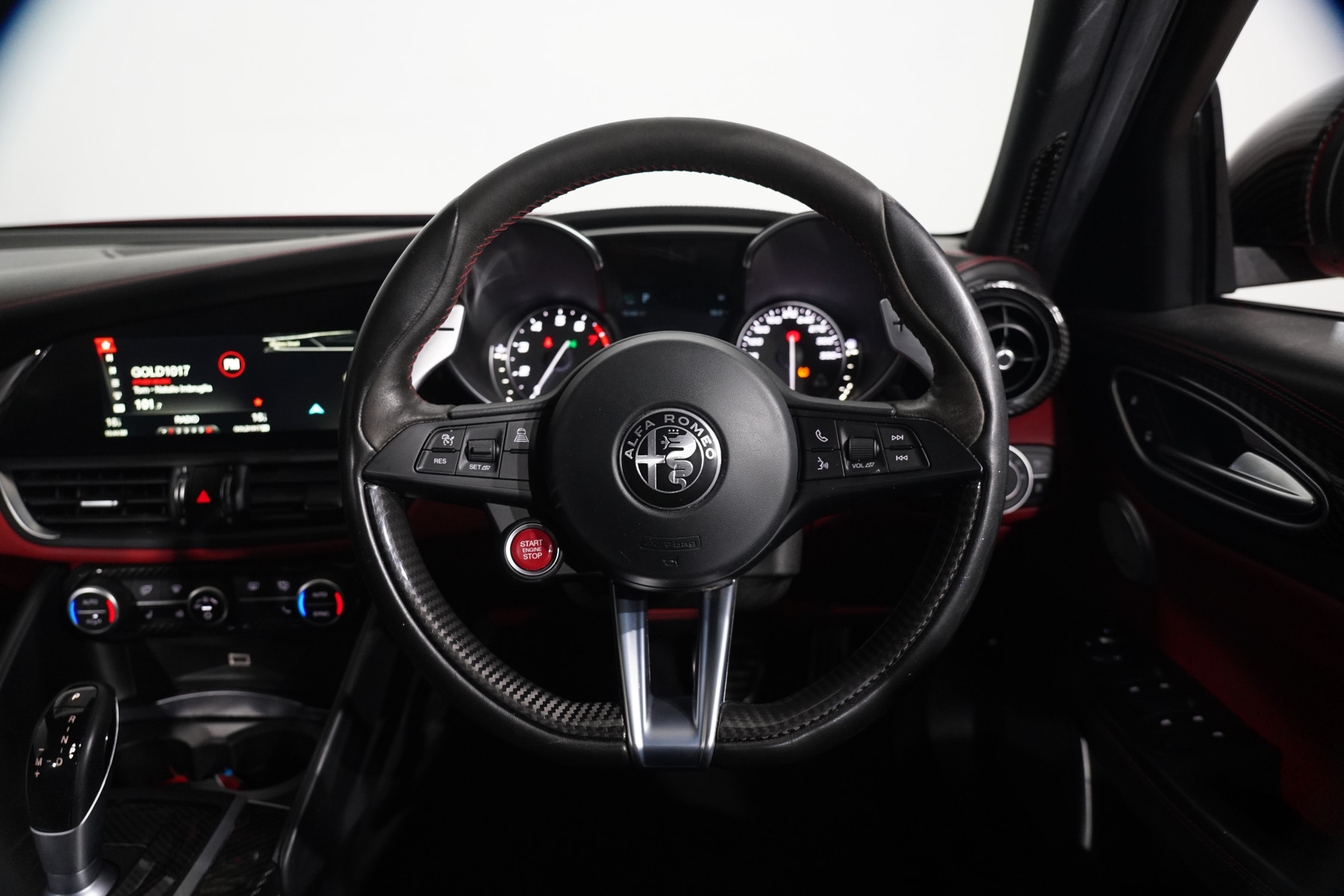 2017 Alfa Romeo Giulia Quadrifoglio (Qv) Sedan Image 14