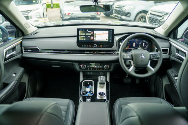 2025 Mitsubishi Outlander ZM Aspire SUV Image 16