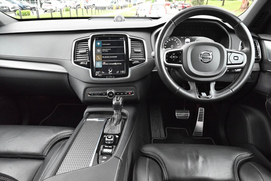 2020 Volvo XC90 L Series D5 R-Design SUV Image 17