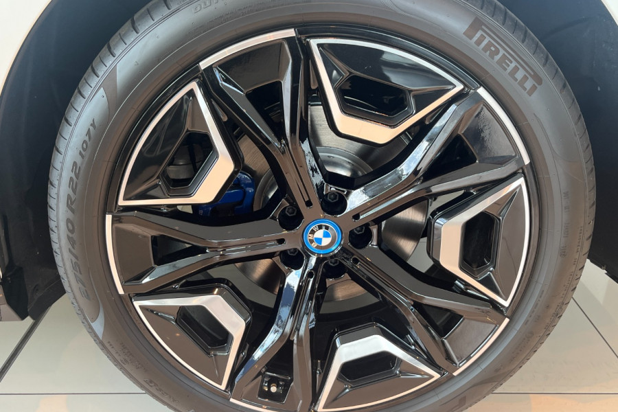 2022 BMW I20-    IX   I20 I20 xDrive40 Sport SUV Image 11