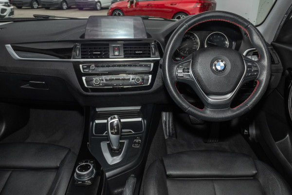 2017 BMW 1 Series 118i Sport Line Hatch Image 7
