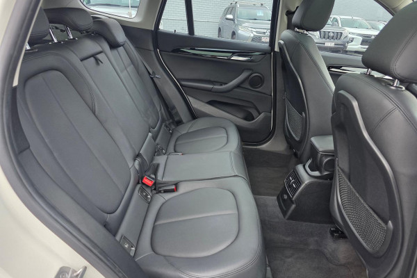 2016 BMW X1 F48 sDrive18d SUV Image 15