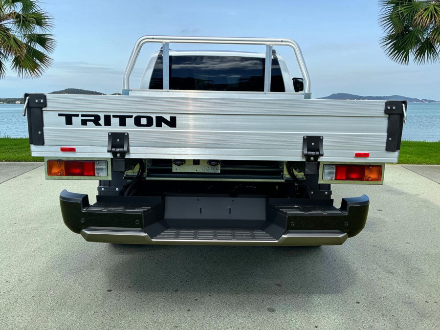 2025 Mitsubishi Triton MV  GSR Cab Chassis Image 5