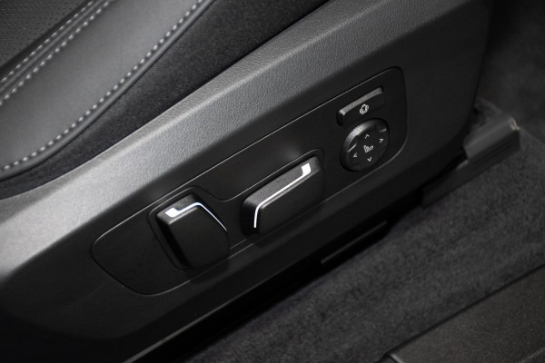 2026 BMW X3 G45 30e xDrive SUV image 20