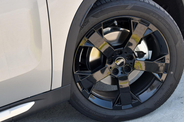 2025 MINI Countryman U25 S Favoured SUV image 27
