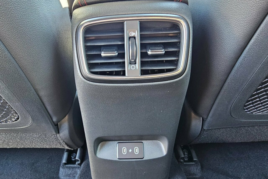 2024 MY25 Hyundai i30 PDe.V6  N Line Premium Hatch Image 17
