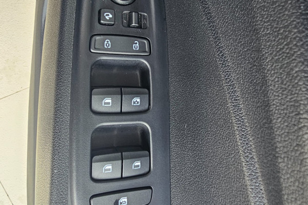 2023 Hyundai Venue QX.V5 Elite SUV Image 13