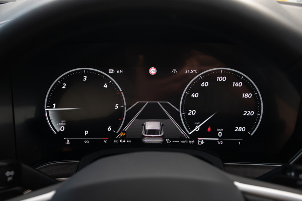 2025 Volkswagen Touareg RC 170TDI SUV image 12