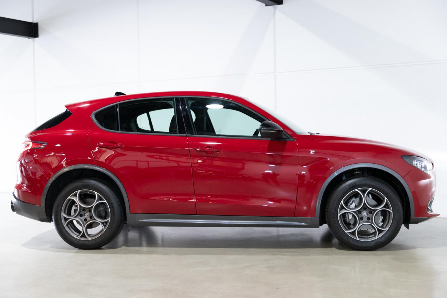 2023 Alfa Romeo Stelvio Series 5 Ti SUV Image 6