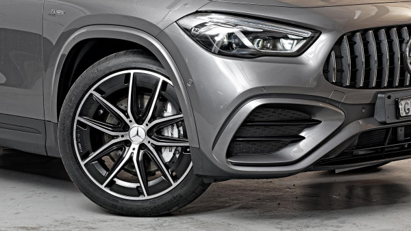 2026 Mercedes-Benz GLA-Class H247 GLA35 AMG SUV image 6