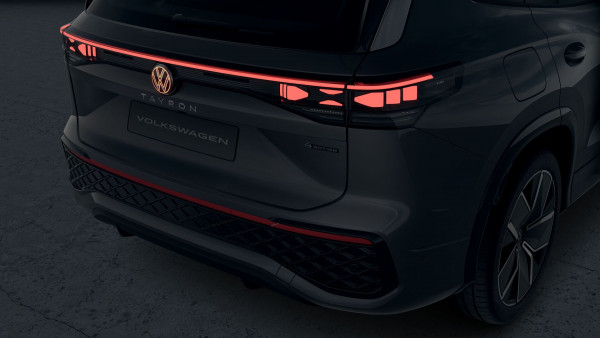 2025 Volkswagen Tayron R4 195TSI R-Line SUV image 5