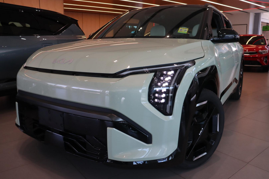 2026 MY27 Kia EV3 SV GT-Line SUV Image 2