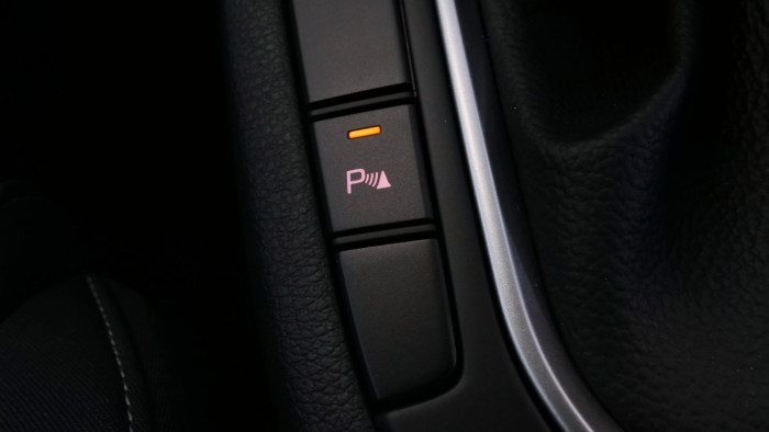 2020 MY1  Kia Cerato BD S with Safety Pack Hatchback Image 14