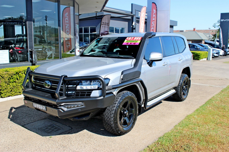 2023 Toyota LandCruiser FJA300R GX SUV Image 1
