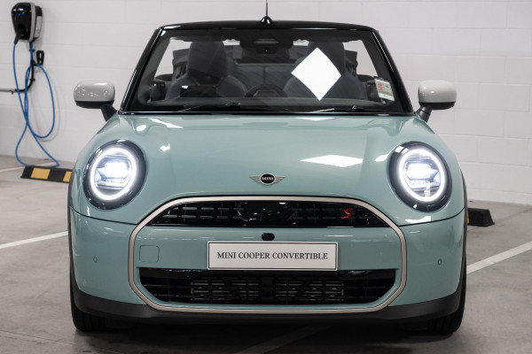 2025 MINI Cooper F67 S Favoured Convertible image 3