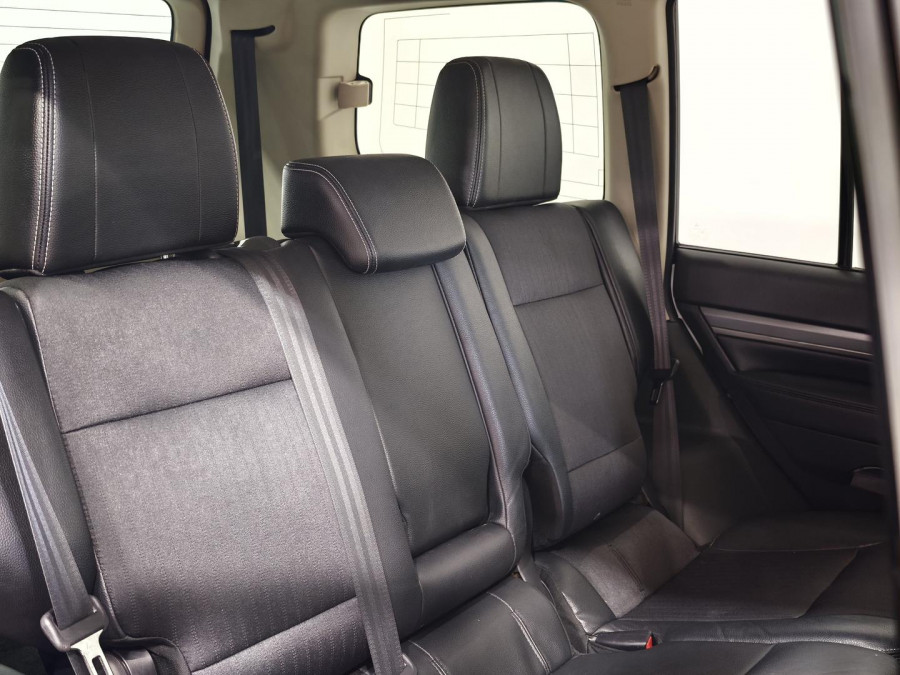 2020 Mitsubishi Pajero NX GLS SUV Image 19