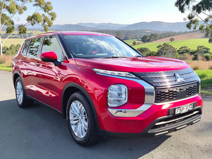 2022 MY22.5 Mitsubishi Outlander ZM ES SUV Image 1