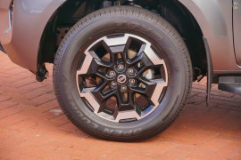 2024 Nissan Navara D23 ST-X Ute image 9