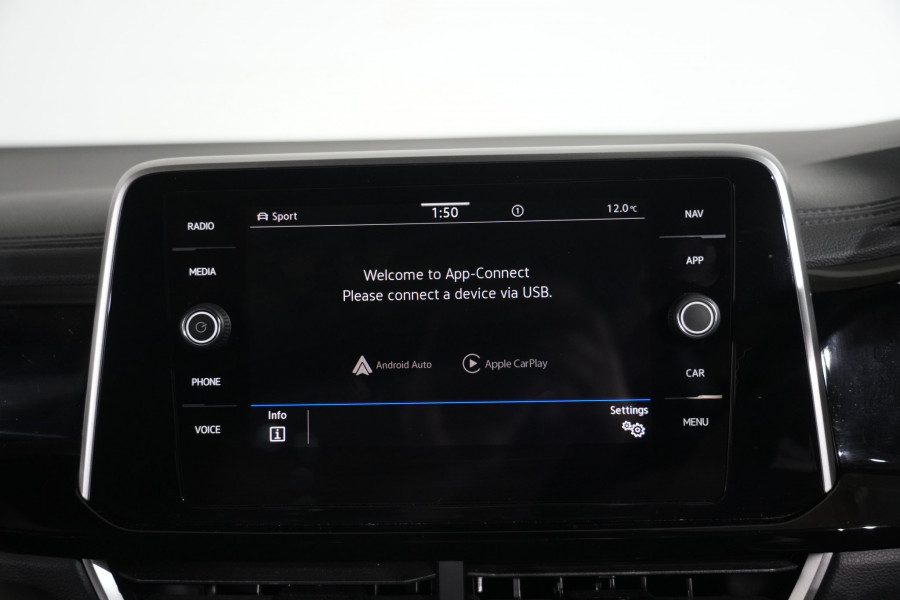 2024 Volkswagen T-Roc 140TSI R-Line SUV