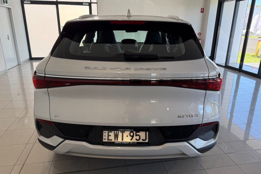 2022 BYD Atto 3 Standard SUV Image 8