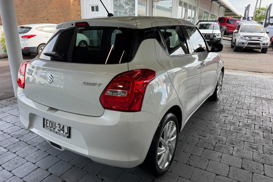 2021 Suzuki Swift AZ Series II GL Navigator Hatch Image 7