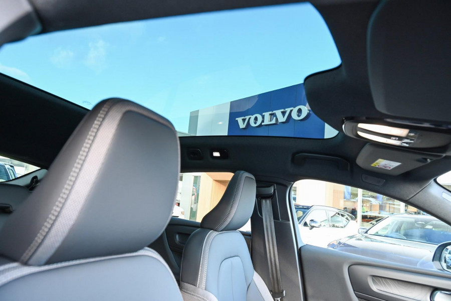 2023 MY24 Volvo C40  Recharge Twin SUV Image 11