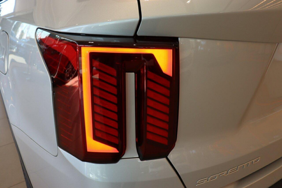 2024 MY25 Kia Sorento MQ4 PE Sport+ SUV Image 11