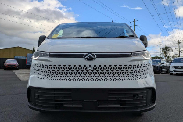 2024 LDV Deliver 7   Van