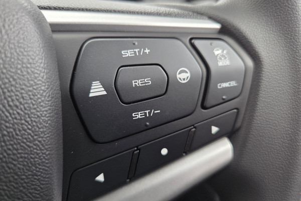 2026 Isuzu D-MAX RG SX Cab Chassis Image 17