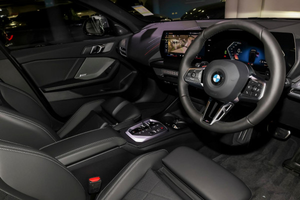 2026 BMW 1 Series F70 118 M Sport Hatch image 7