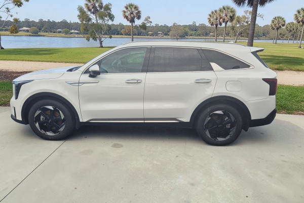 2024 MY25 Kia Sorento MQ4 PE HEV GT-Line SUV Image 4