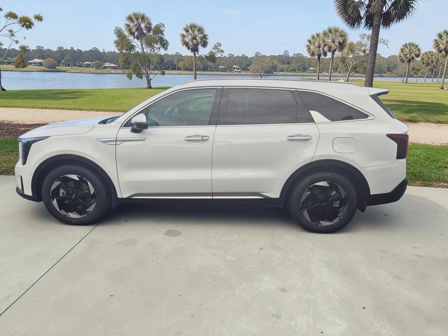 2024 MY25 Kia Sorento MQ4 PE HEV GT-Line SUV Image 4