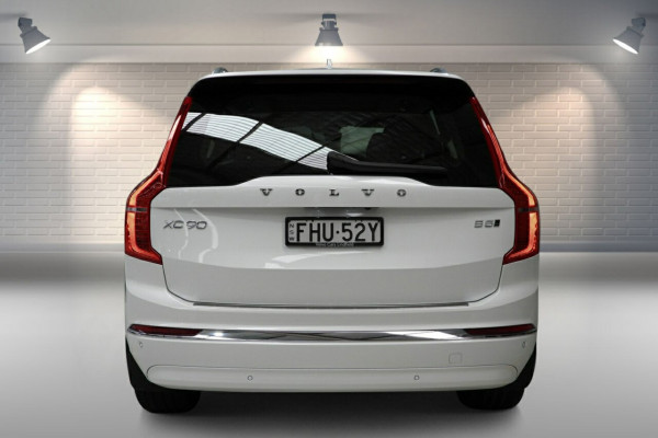 2024 Volvo XC90 L Series Ultimate B5 Bright SUV Image 4