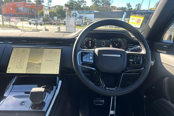 2025 MY26 Land Rover Range Rover Sport L461 D250 Dynamic SE SUV Image 18