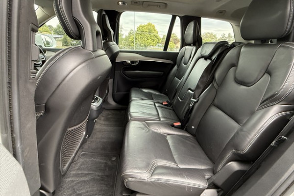 2017 Volvo XC90 L Series D5 Inscription SUV Image 18