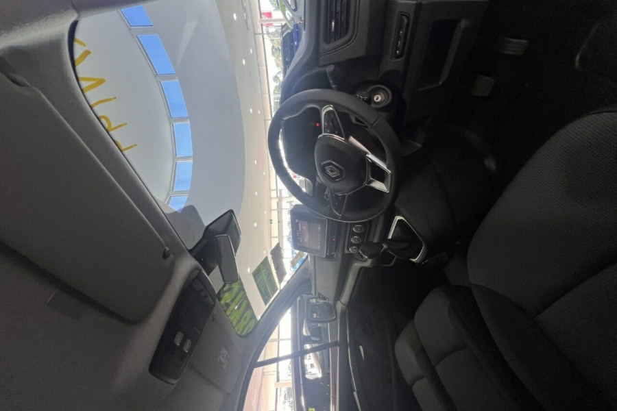 2024 Renault Trafic X82 Pro Van Image 19