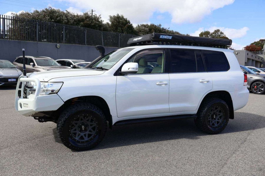 2016 Toyota LandCruiser VDJ200R VX SUV Image 6