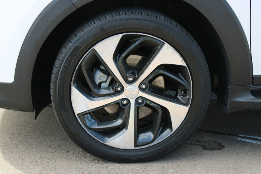 2016 Hyundai Tucson TLe Highlander SUV Image 16