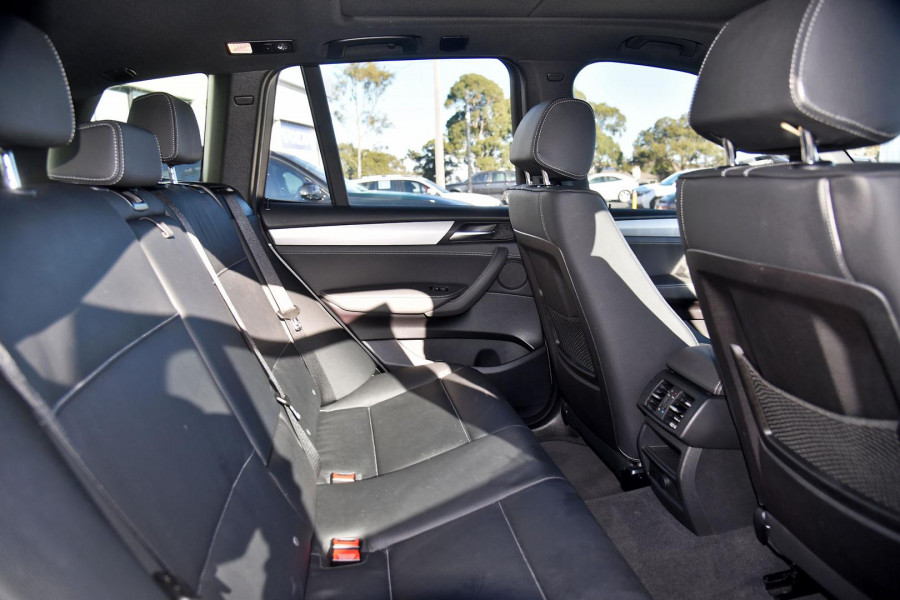 2016 BMW X3 F25 LCI 20 xDrive SUV Image 8