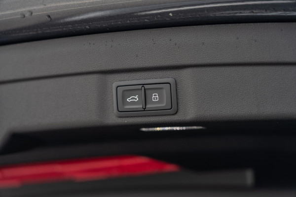 2025 Audi A5 B10 e-hybrid S-Line Hatch