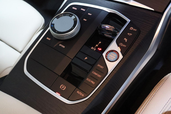 2025 BMW 3 Series G20 LCI II 330i M Sport Sedan image 17