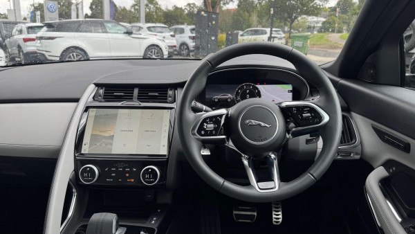 2024 MY24.75 Jaguar E-PACE X540 R-Dynamic SE SUV image 13