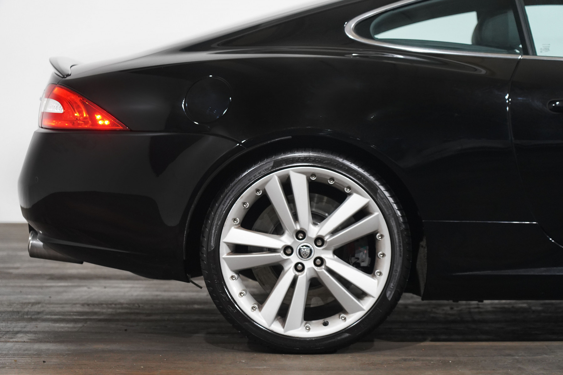 2010 Jaguar Xkr 5.0 Sc V8 Coupe Image 6