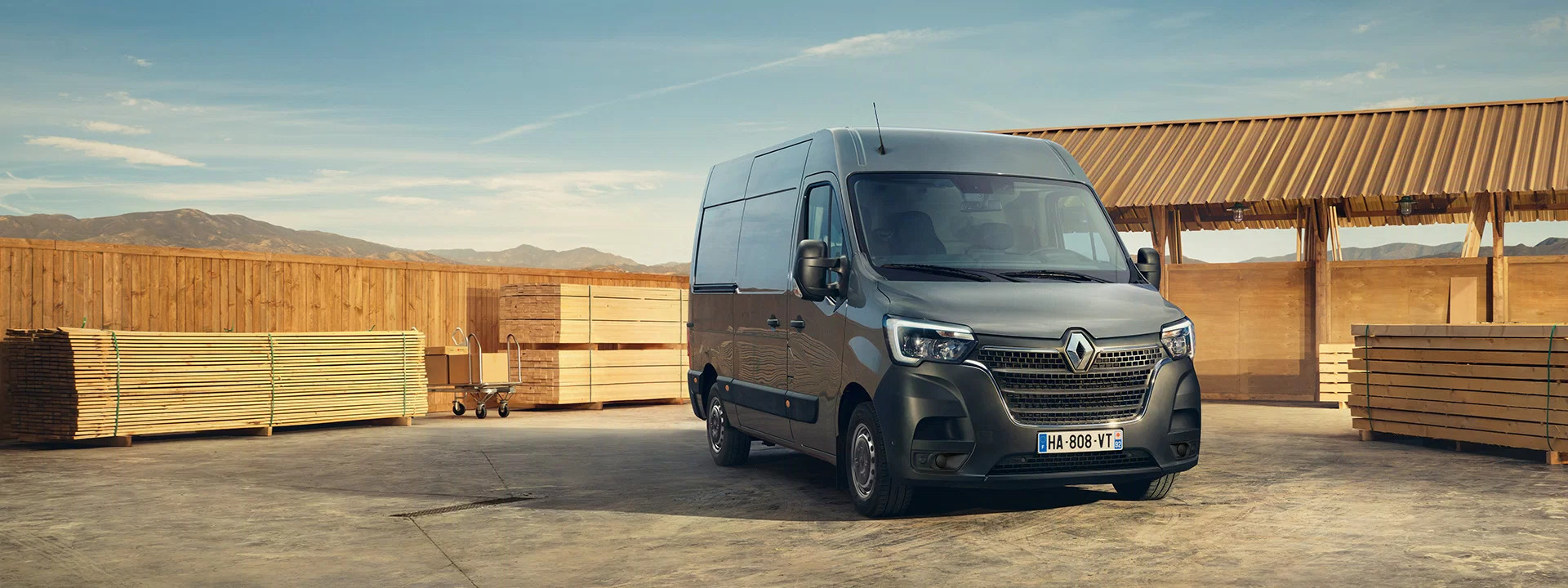 MASTER VAN Image