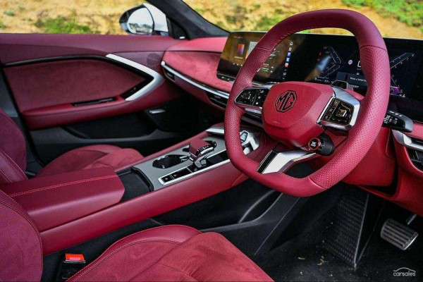 2025 MG MG7 IP42 Essence Sedan Image 10